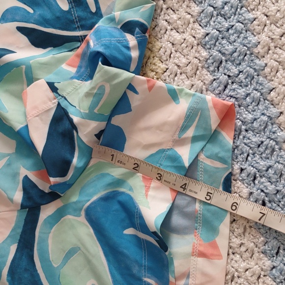 NWT Old Navy XXL Geo Print Stretch Tech Quick Dry Shorts - Picture 12 of 16